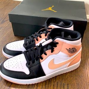 ⚫️ Air Jordan 1 Mid ⚫️ MENS